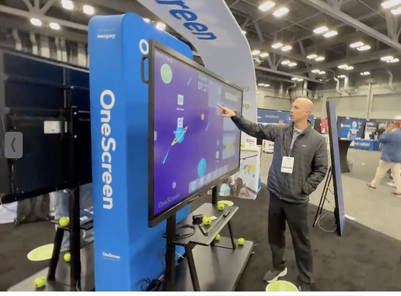 What’s the Difference Between an Interactive Display and a Video Wall?