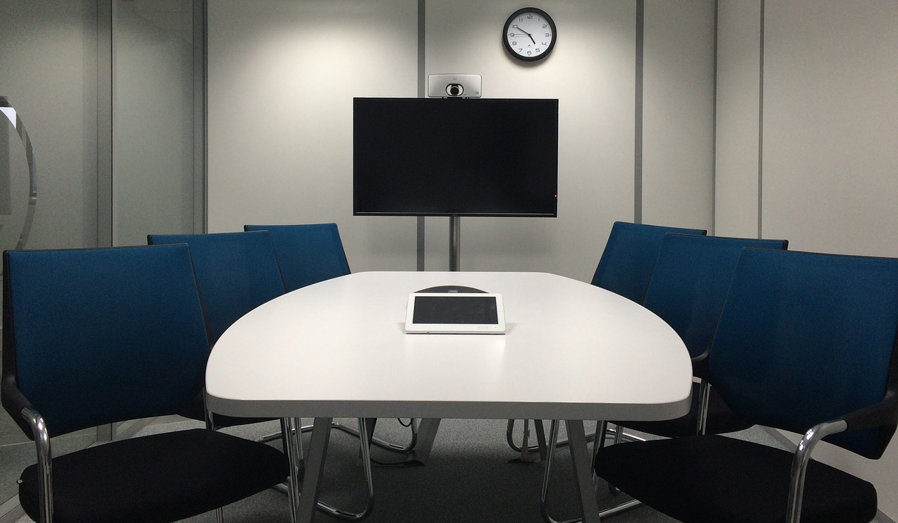 7 Videoconferencing Roadblocks That Derail Great Presentations